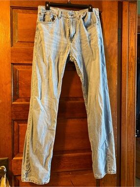 Levi's Light Wash Straight Leg Men's Jeans
